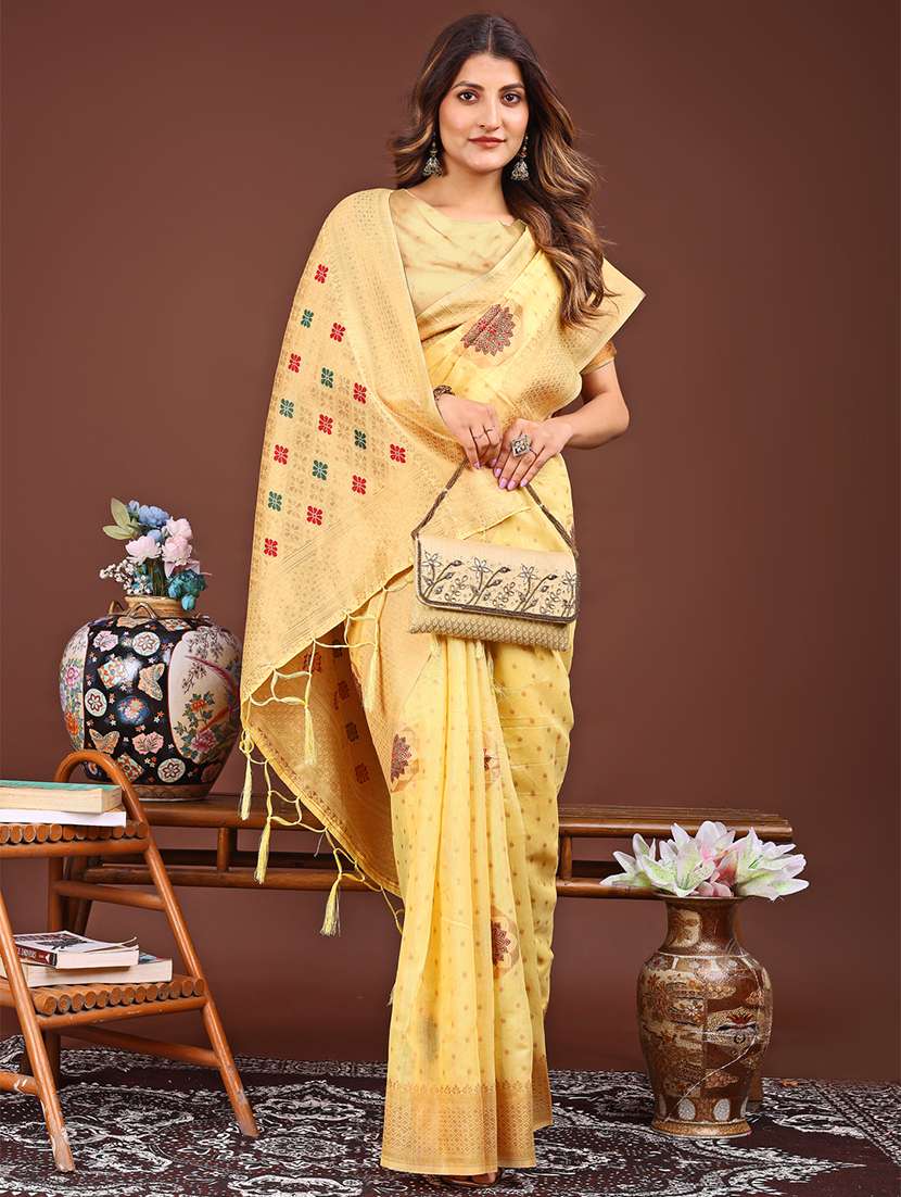 women self design bordered saree with blouse - 21933501 -  Standard Image - 4