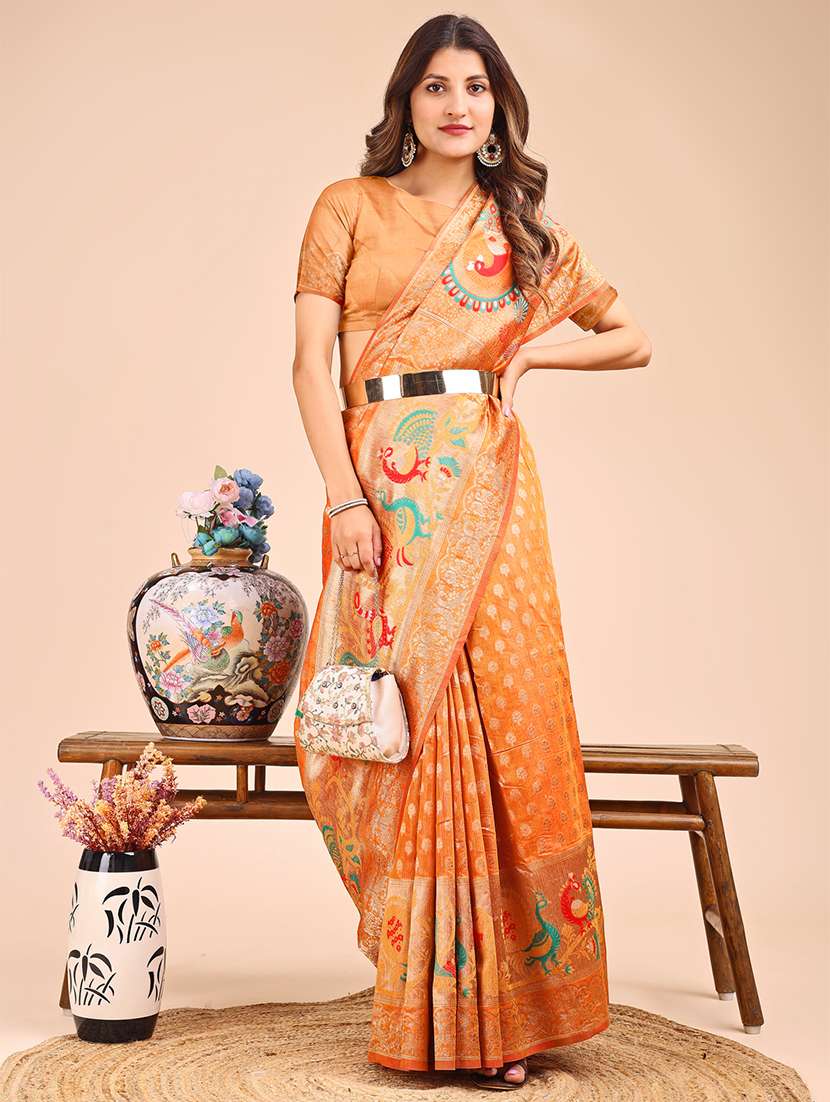 women self design paithani saree with blouse - 21933549 -  Standard Image - 4