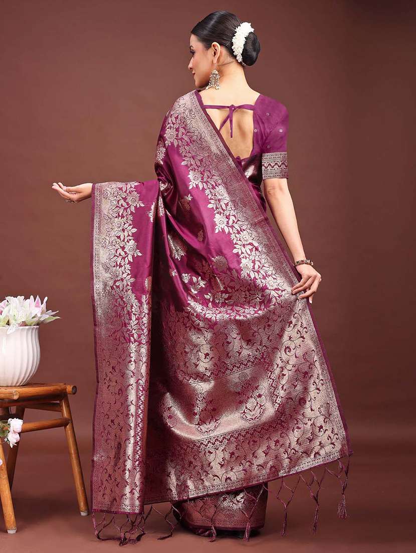 women self design banarasi saree with blouse - 21933560 -  Standard Image - 4