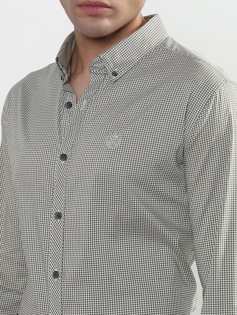men checkered long sleeve collared formal shirt - 21933684 - Standard Image - 4