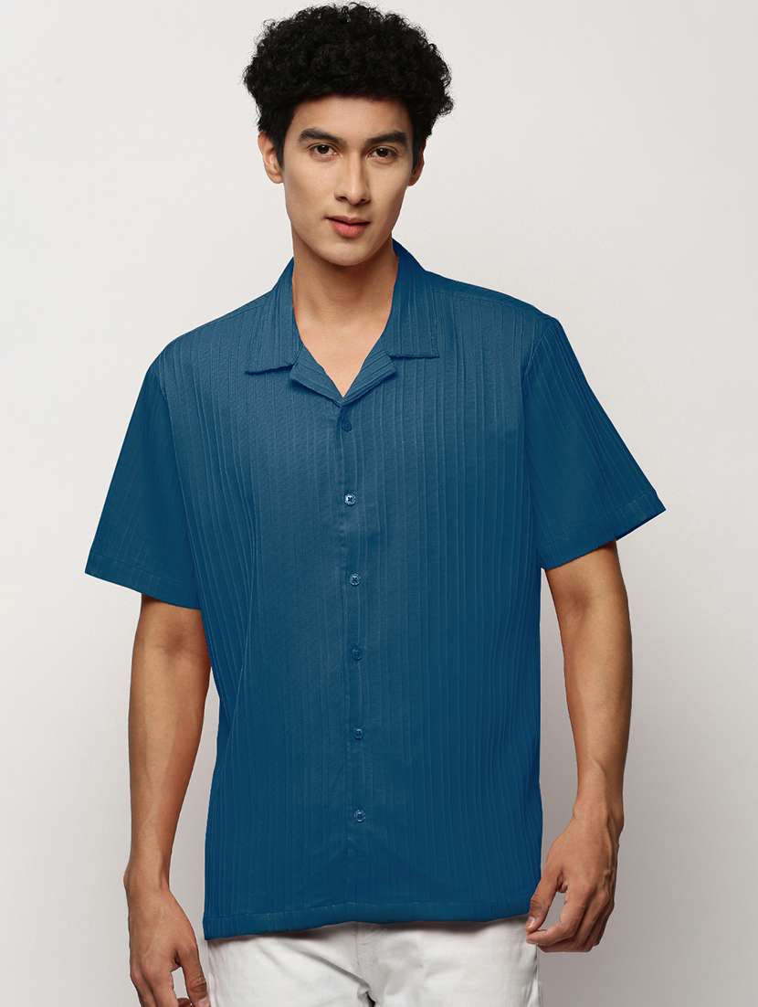 men textured cuban collar short sleeve loose fit shirt - 21933699 -  Standard Image - 1