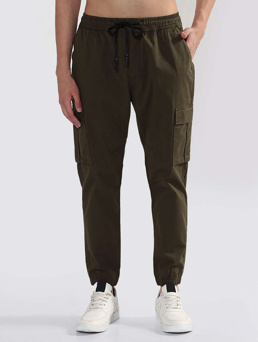 men olive solid low rise regular fit jogger - 21933717 -  Standard Image - 1