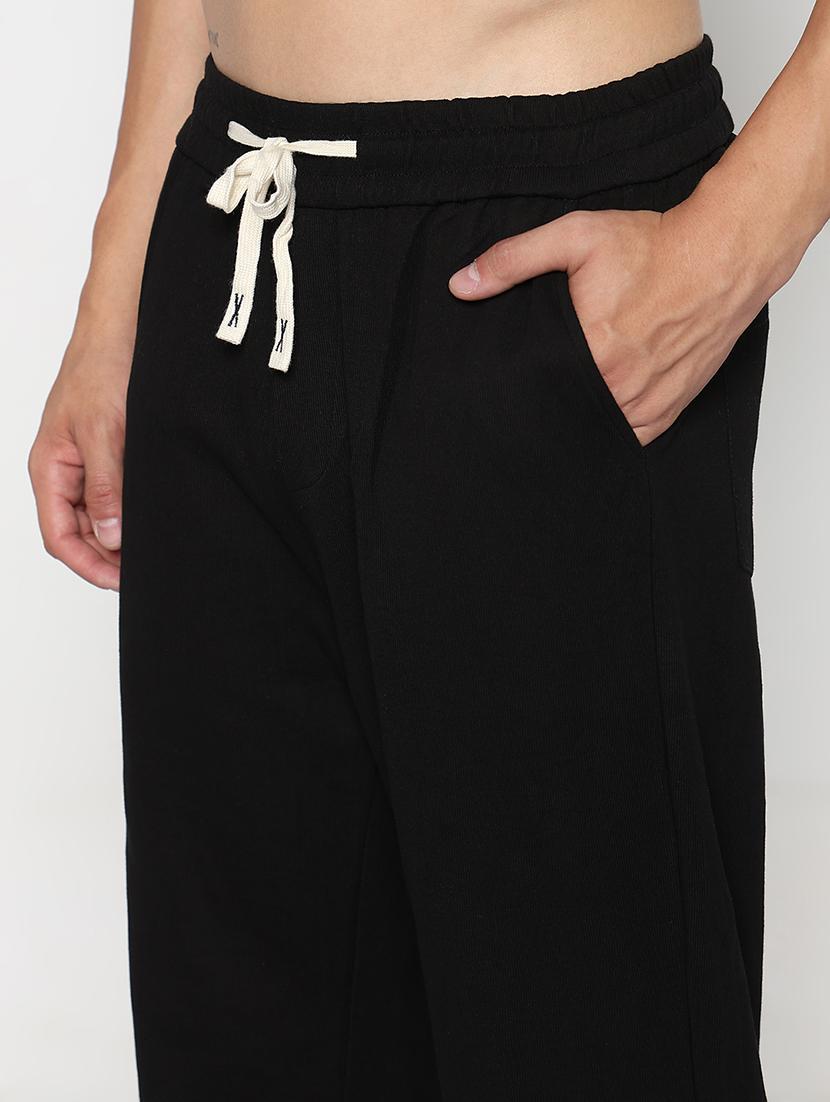 men black solid low rise regular fit jogger - 21933758 - Standard Image - 4