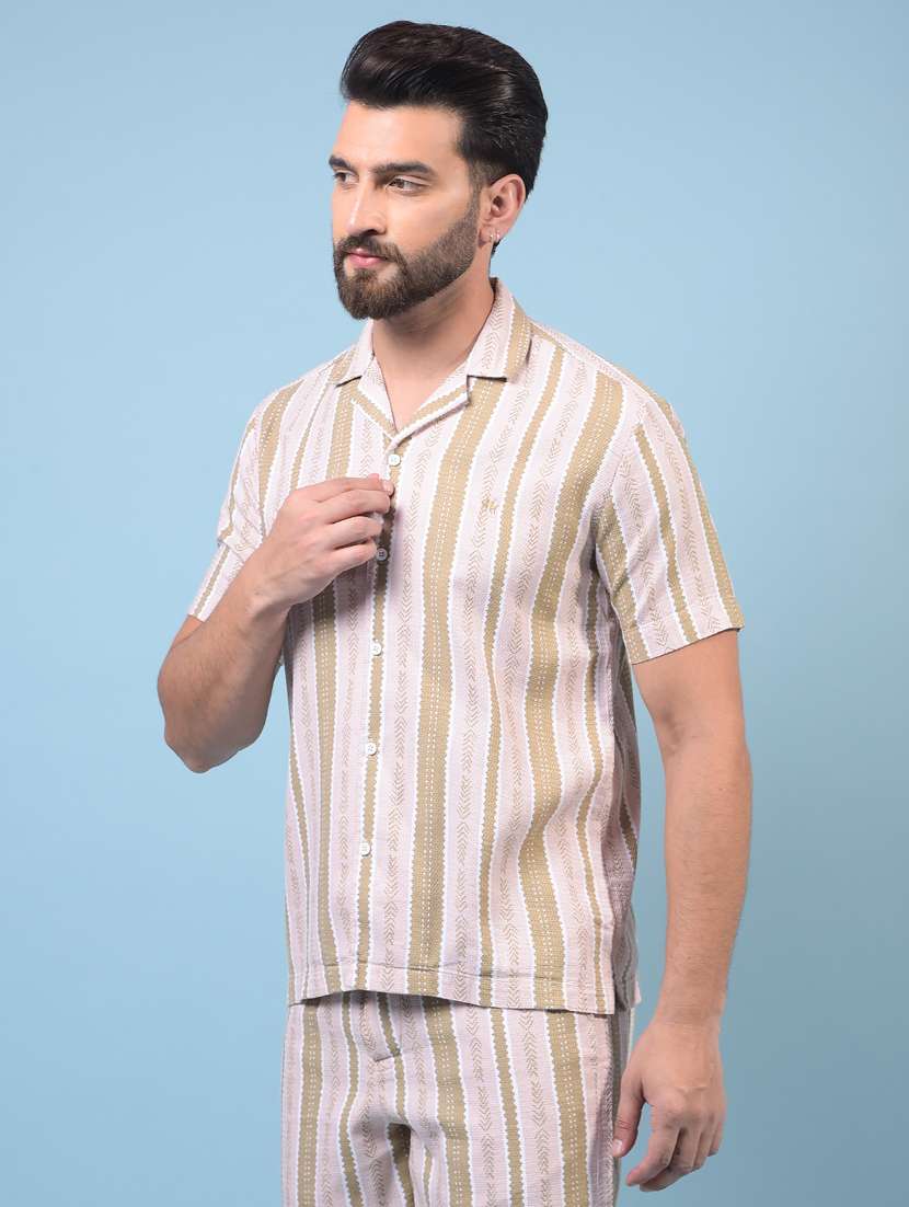 men self design short sleeve slim fit casual shirt - 21933832 -  Standard Image - 1