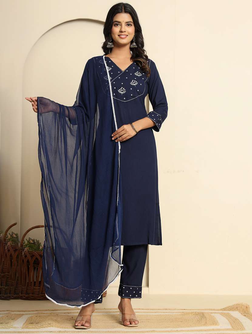 women three quarter sleeve kurta pant with dupatta set