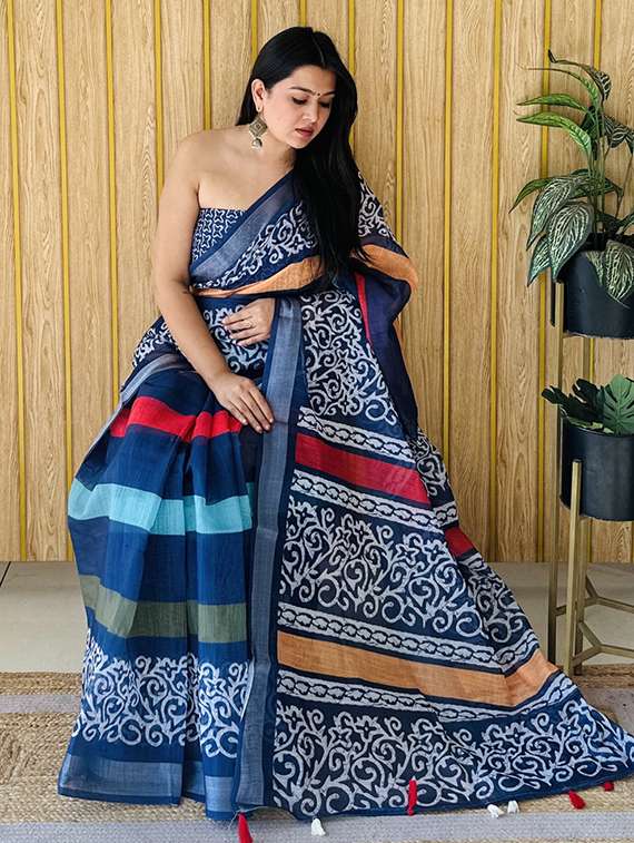 women printed casual wear saree with blouse - 21934993 -  Standard Image - 1