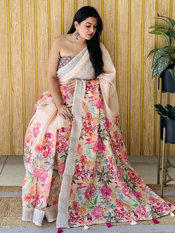 women printed casual wear saree with blouse - 21935005 -  Standard Image - 1
