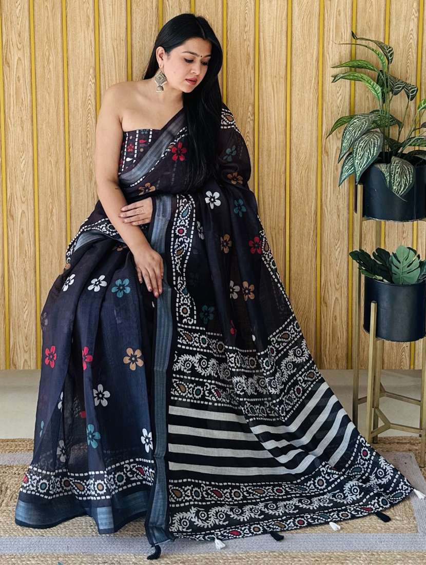 women black printed saree with blouse - 21935015 -  Standard Image - 1