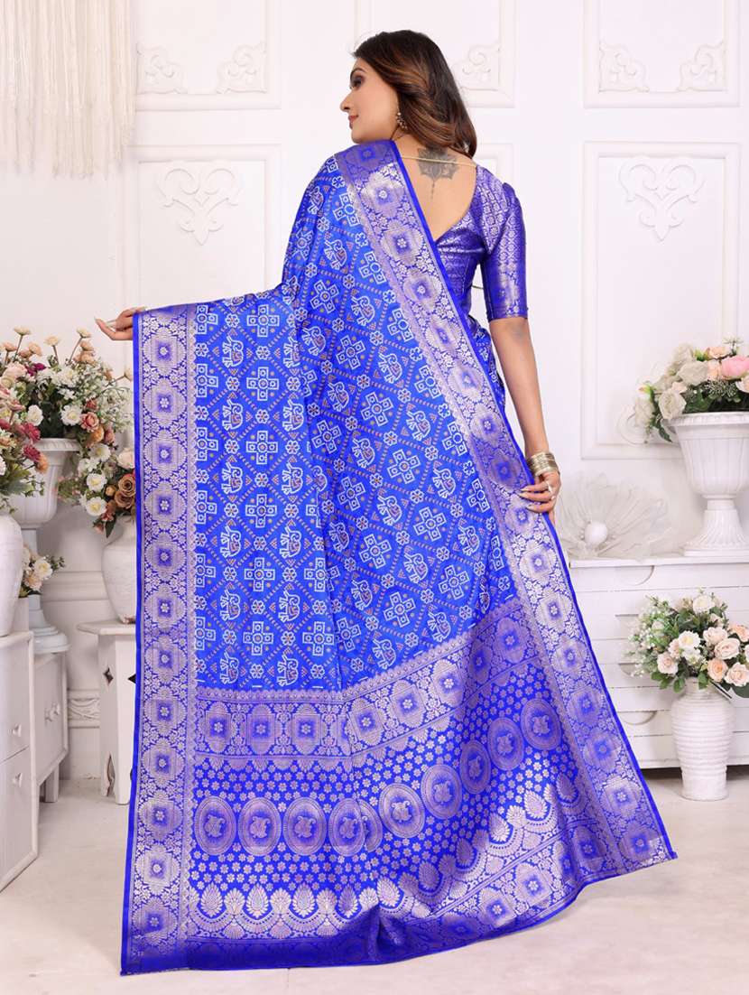 women bandhani bordered saree with blouse - 21935058 -  Standard Image - 1