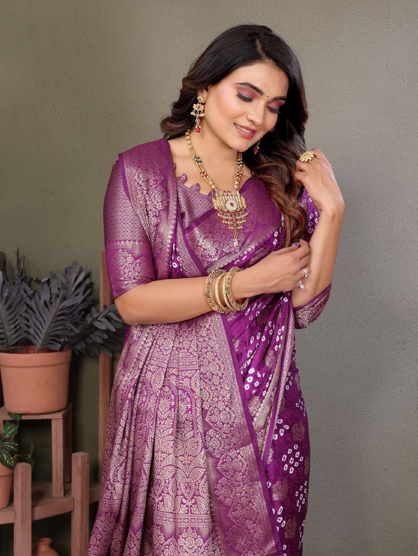 women bandhani bordered saree with blouse - 21935075 -  Standard Image - 1