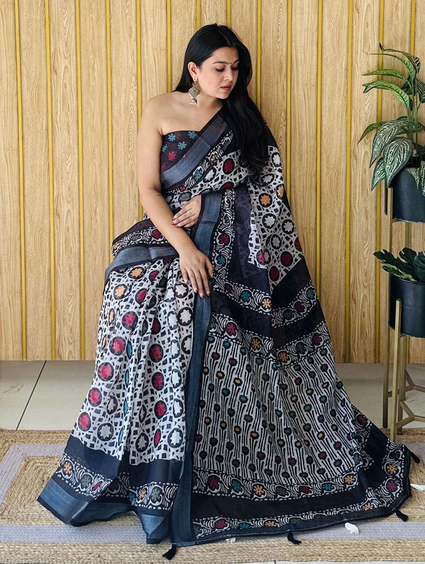 women printed casual wear saree with blouse - 21935083 -  Standard Image - 1