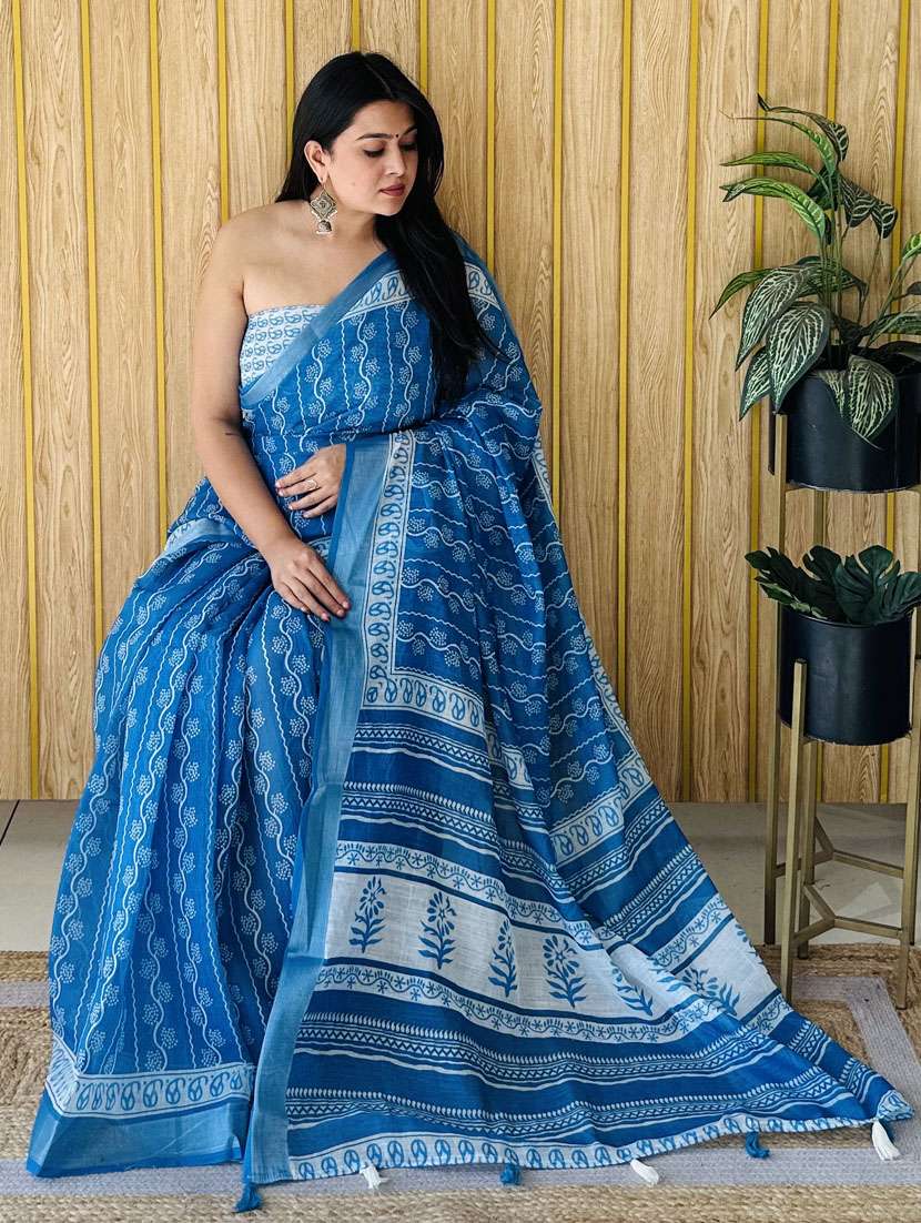 women printed casual wear saree with blouse - 21935087 -  Standard Image - 1