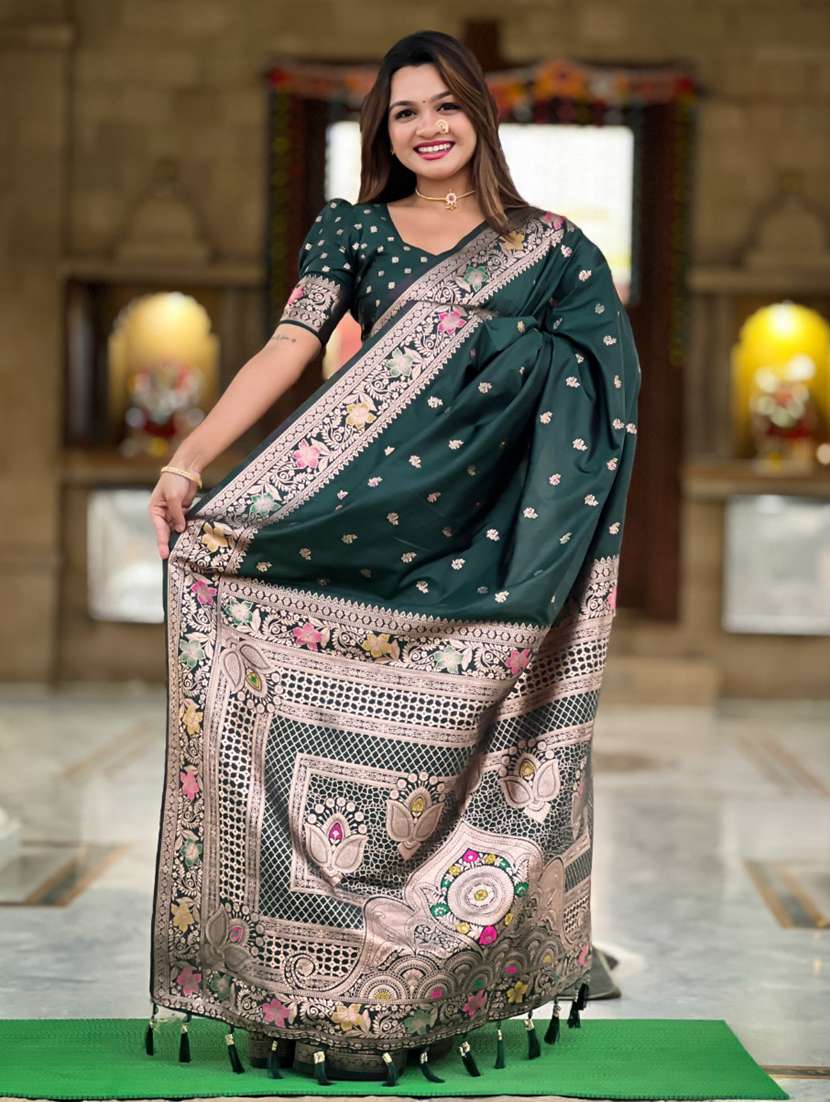 women self design banarasi saree with blouse - 21935114 -  Standard Image - 1
