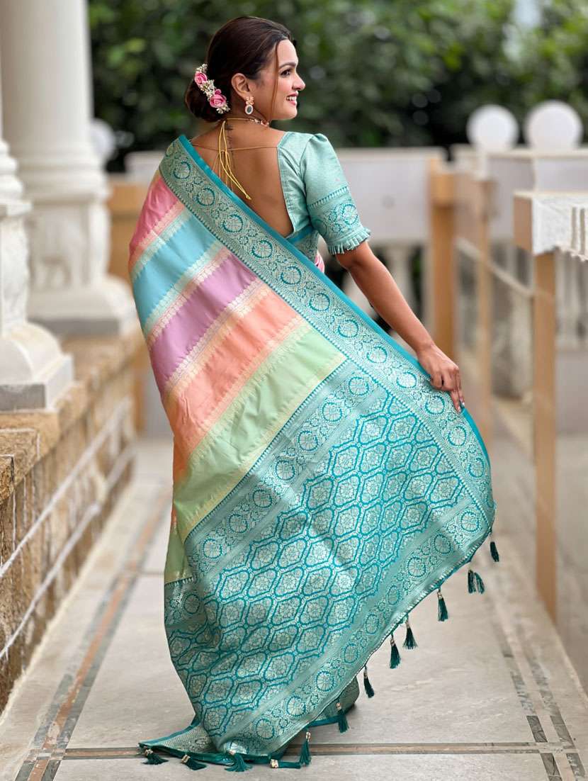 women self design banarasi saree with blouse - 21935151 -  Standard Image - 1