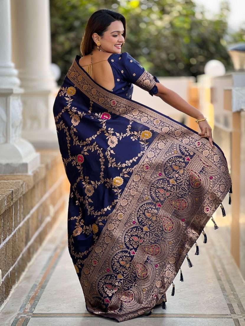 women self design banarasi saree with blouse - 21935175 -  Standard Image - 1