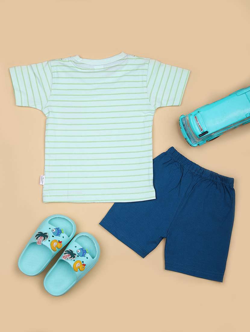 boys printed t-shirt & shorts twin set - 21935467 -  Standard Image - 1