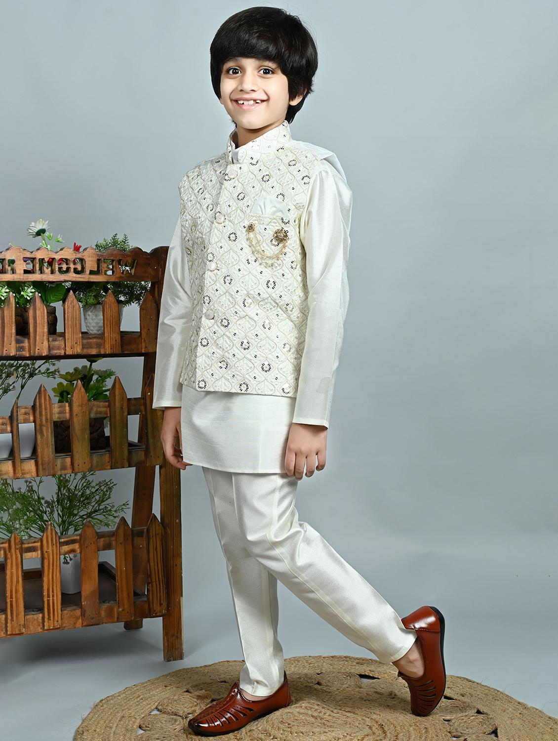boys solid kurta pyjama with embroidered jacket