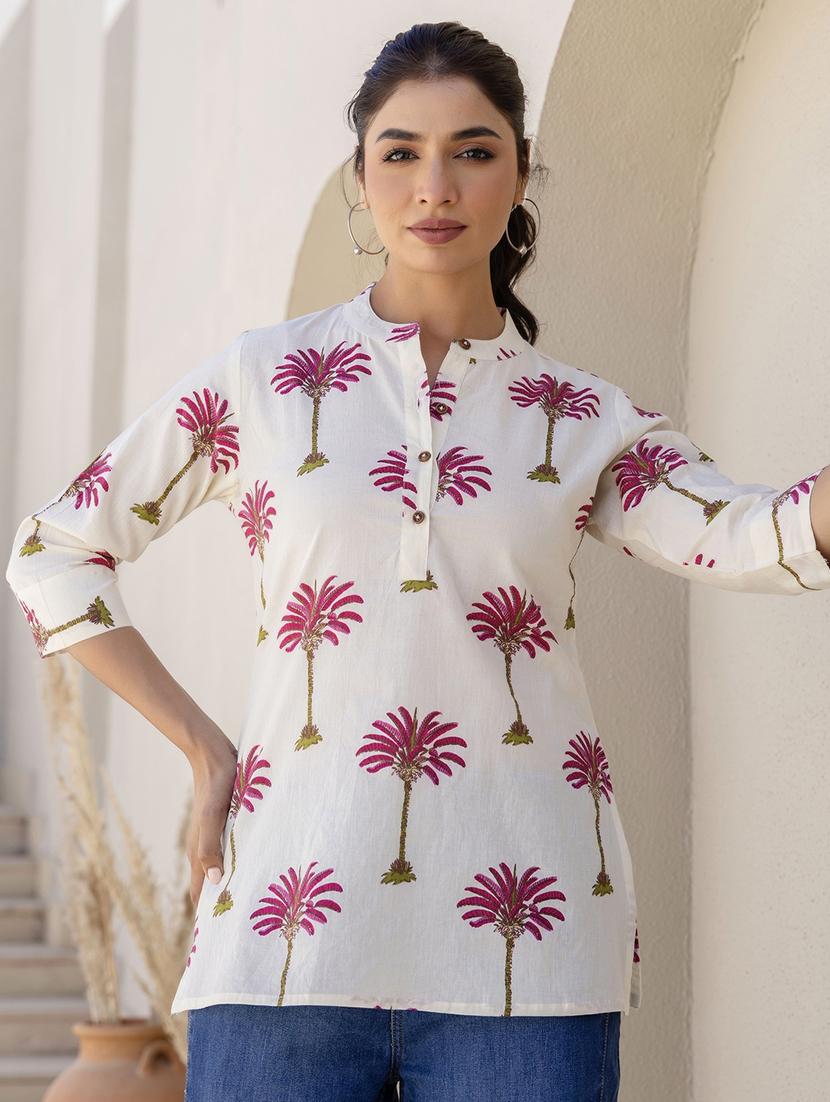 women three quarter sleeve straight kurti - 21935894 -  Zoom Image - 0