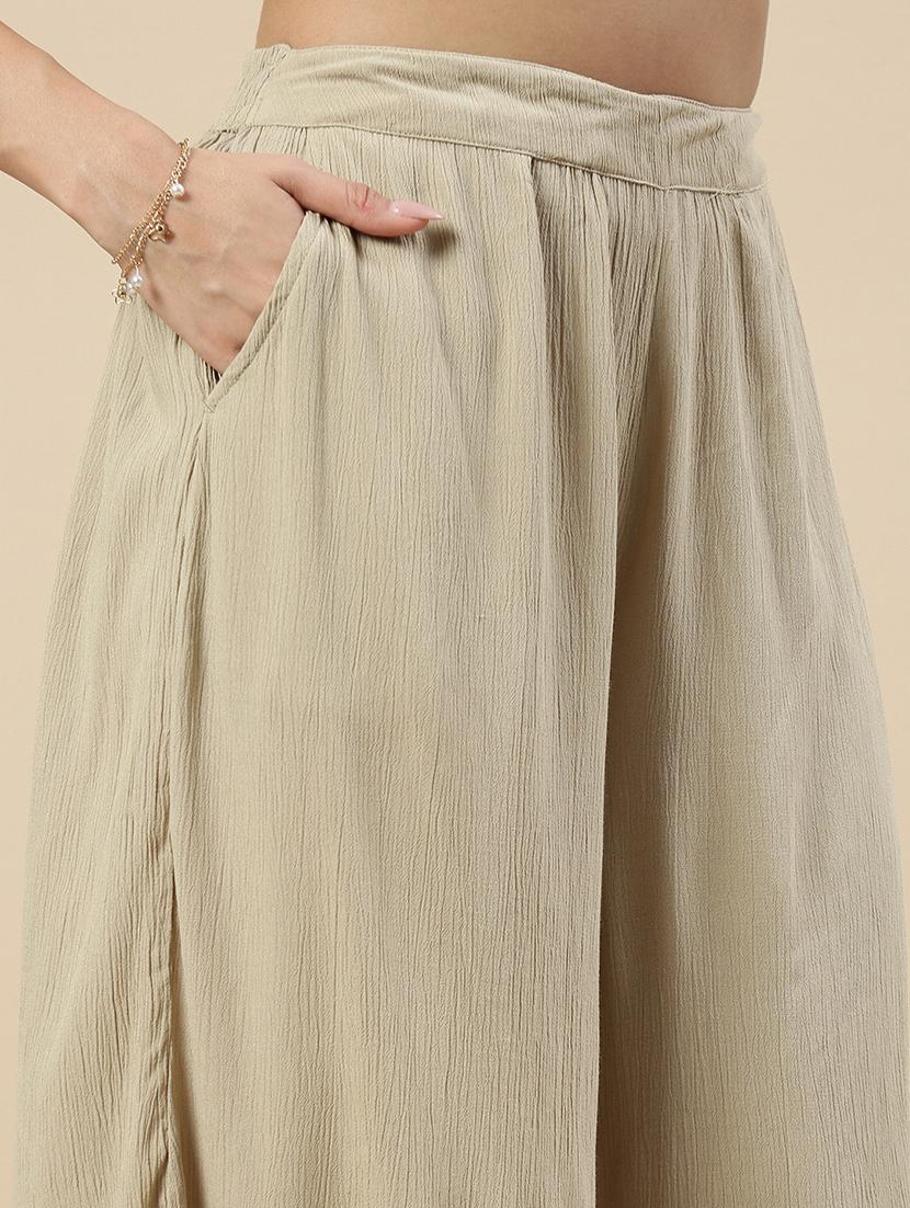 women solid high rise culottes - 21935963 - Standard Image - 4