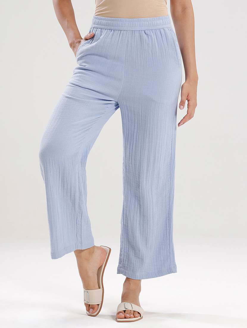 women solid mid rise straight trouser