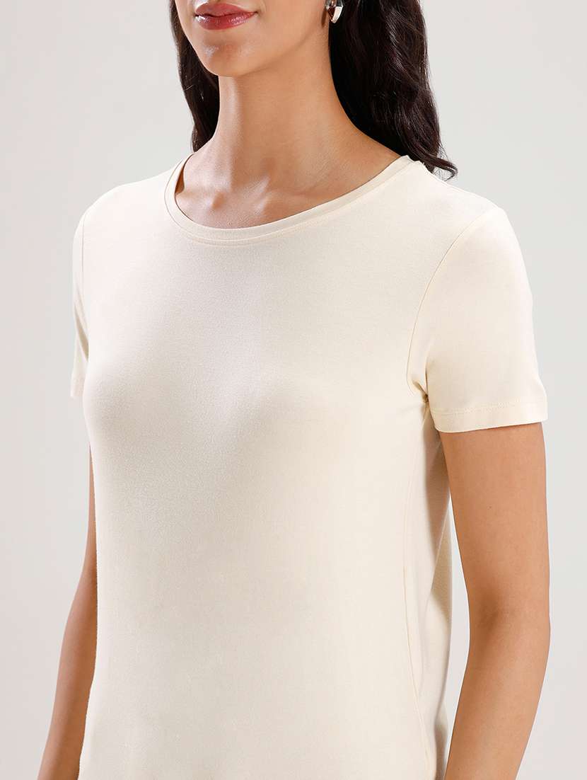 women solid short sleeve regular fit t-shirt - 21936009 -  Standard Image - 4