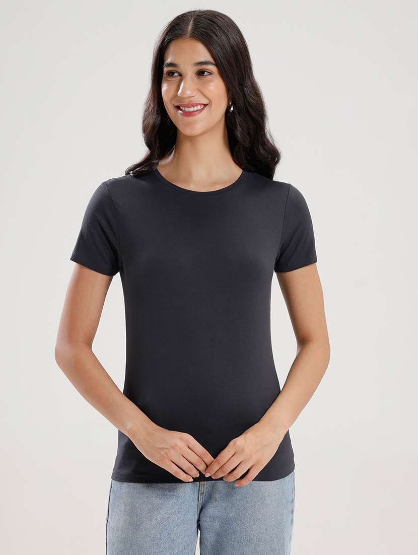 women solid short sleeve regular fit t-shirt - 21936010 -  Standard Image - 1