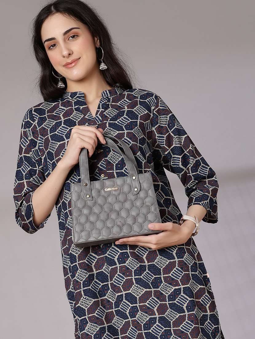 women printed three quarter sleeve straight kurta - 21936230 -  Standard Image - 4