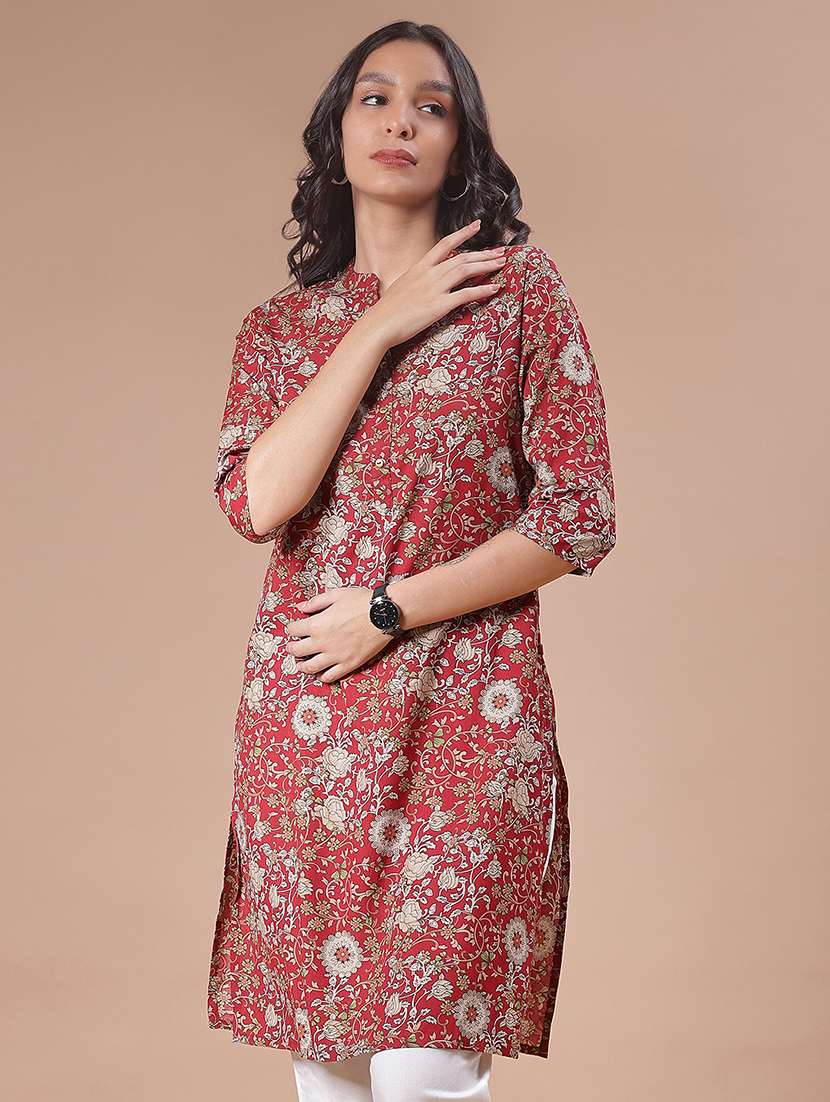 maroon cotton straight v - 21936231 -  Standard Image - 1