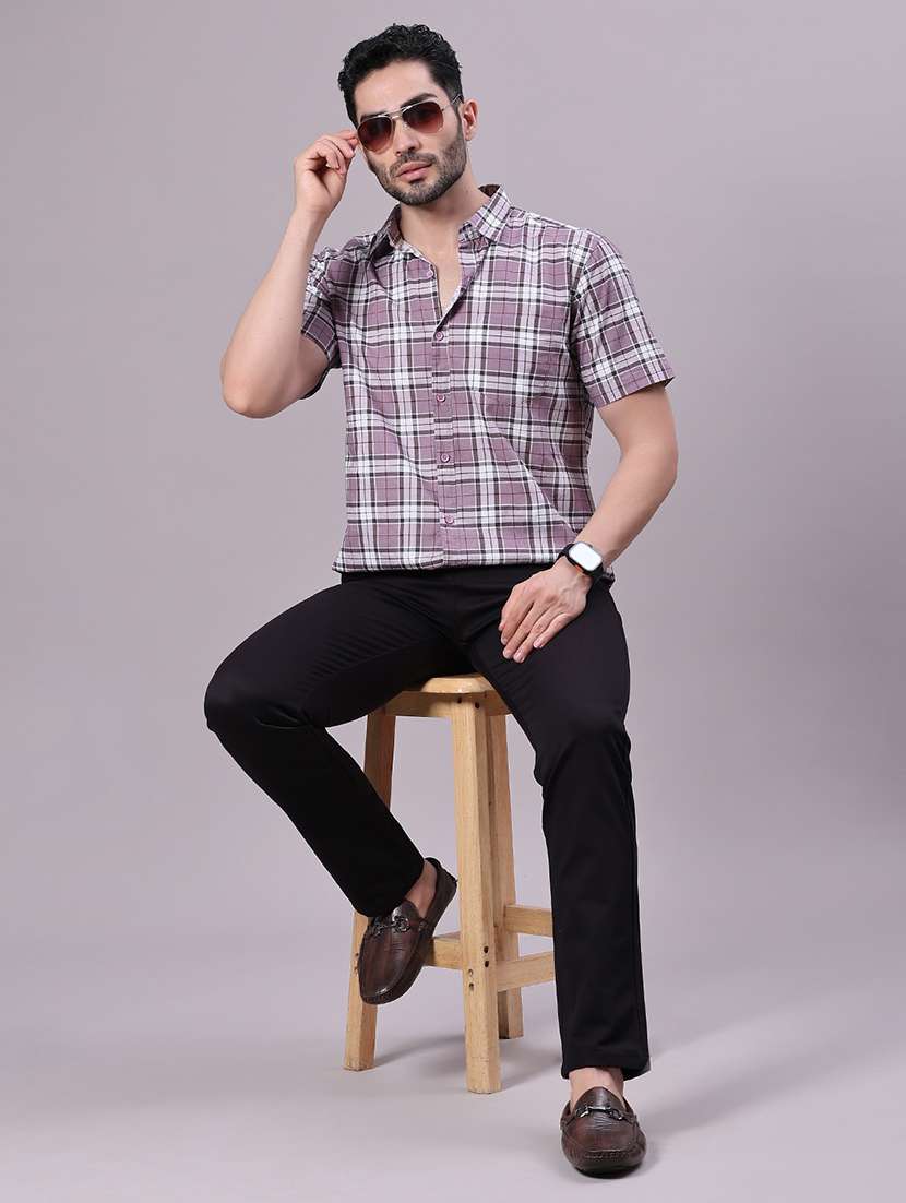 men checkered collared shorts sleeve shirt - 21938570 -  Standard Image - 4
