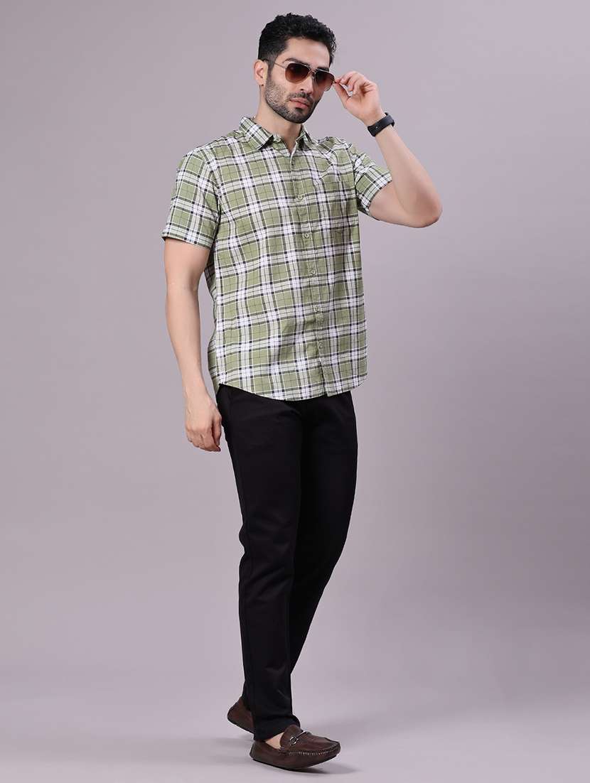 men checkered collared shorts sleeve shirt - 21938571 -  Standard Image - 4