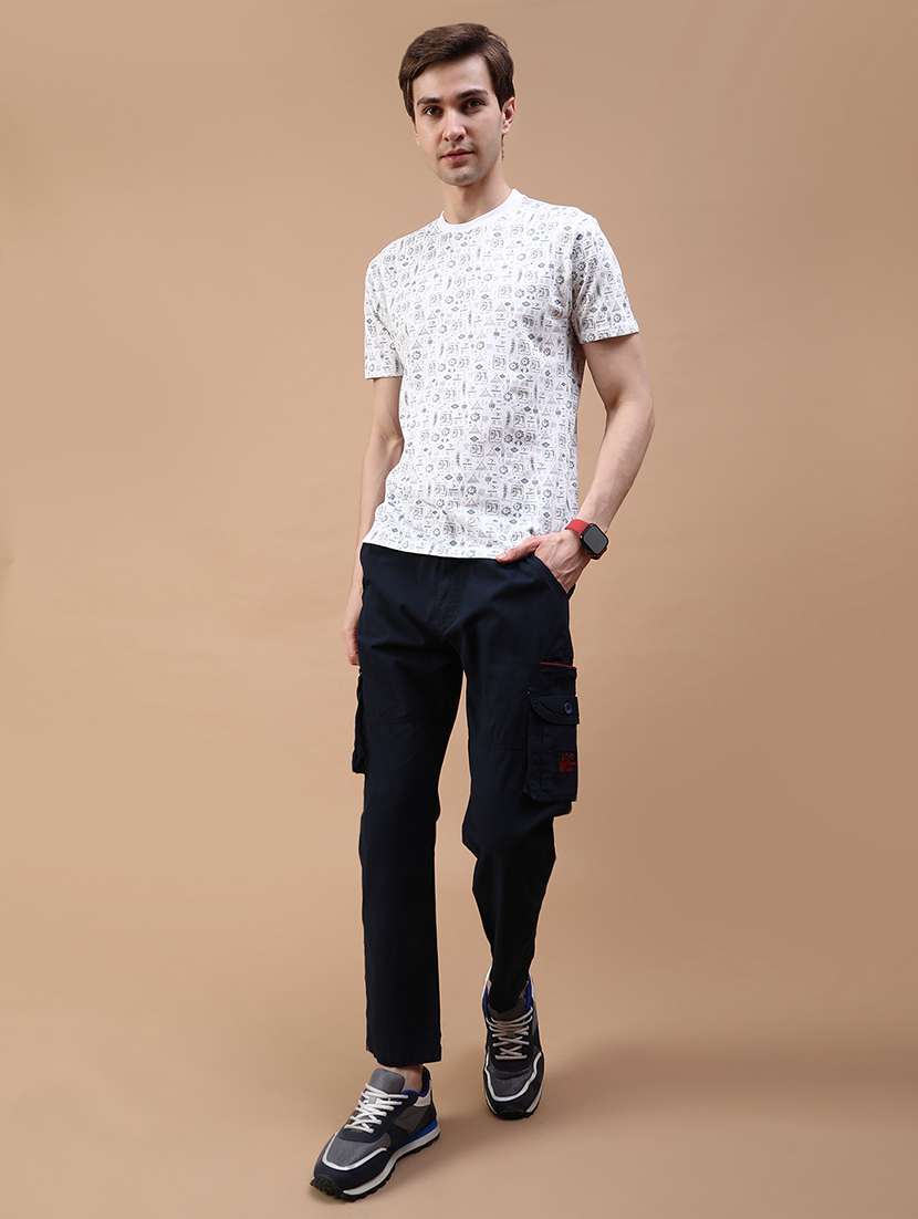 men solid mid rise regular fit cargo - 21938636 -  Standard Image - 4