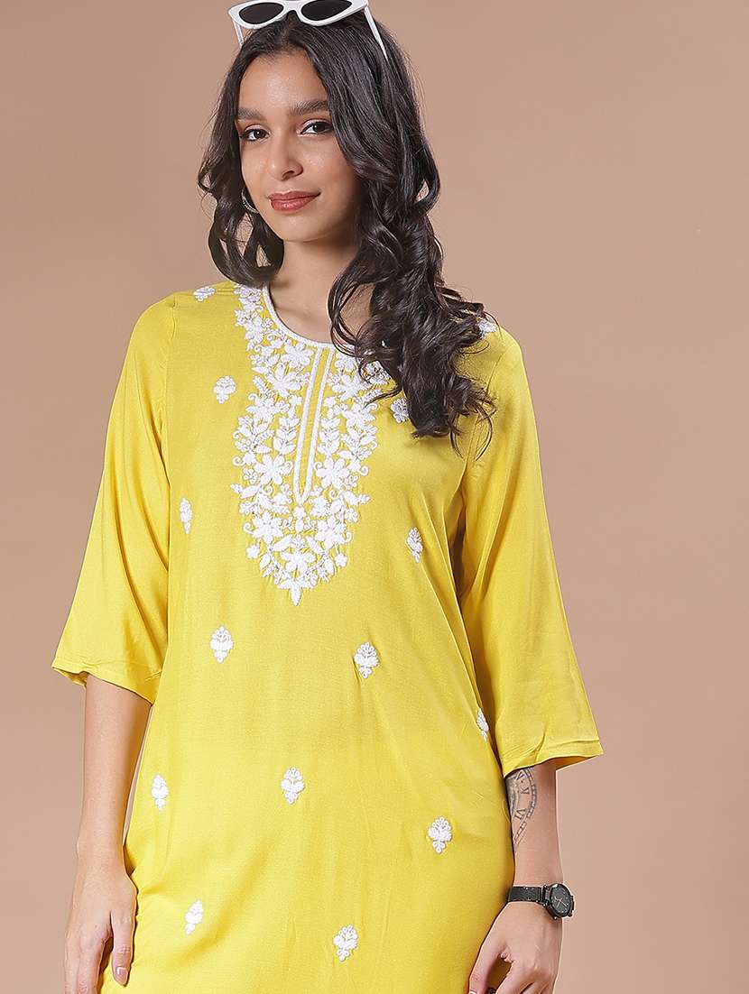 women three quarter sleeve straight kurta - 21938646 -  Standard Image - 4