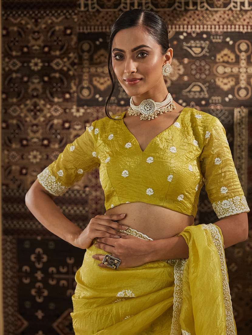 women solid with work embroidered saree with blouse - 21939102 -  Standard Image - 4