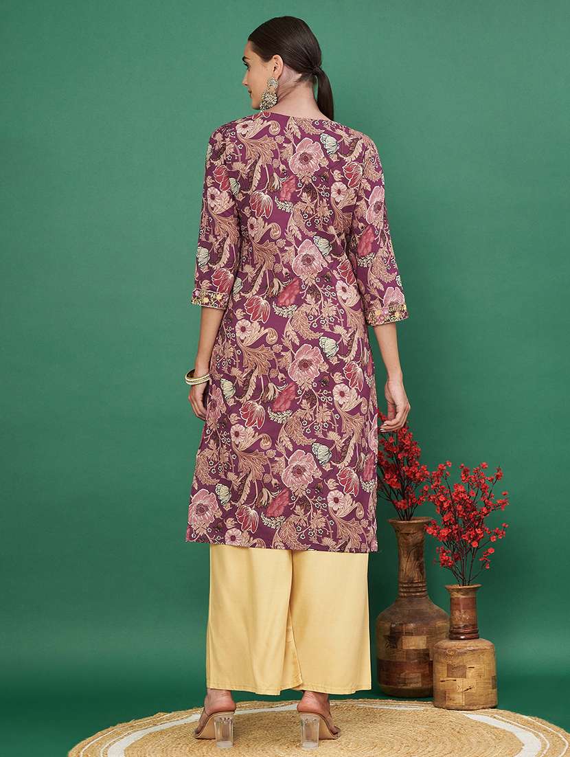 women three quarter sleeve straight kurta - 21939241 - Standard Image - 4