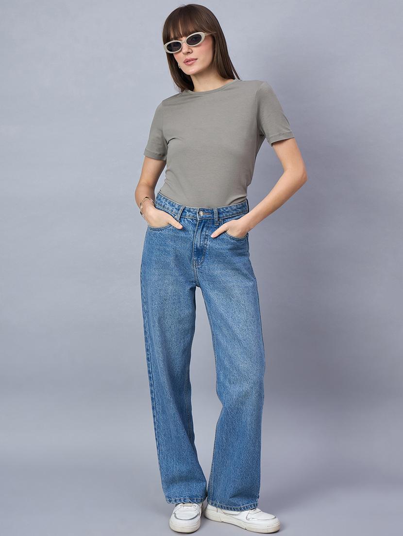 women solid short sleeve regular fit t-shirt - 21939410 - Standard Image - 4