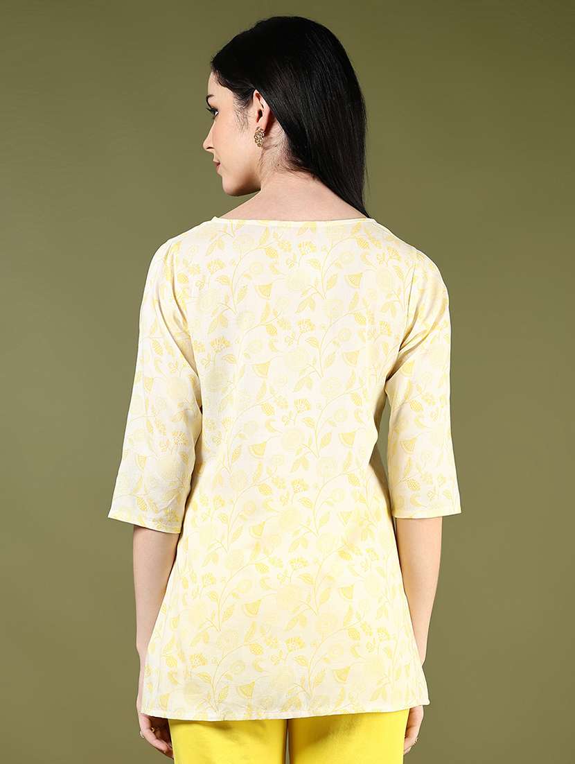 women three quarter sleeve straight kurti - 21940167 - Standard Image - 4