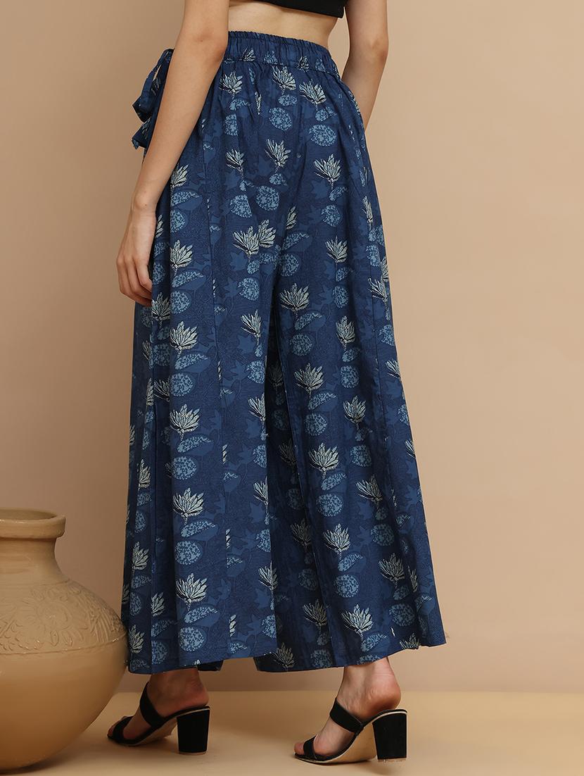women printed mid rise flared palazzo - 21940414 - Standard Image - 4