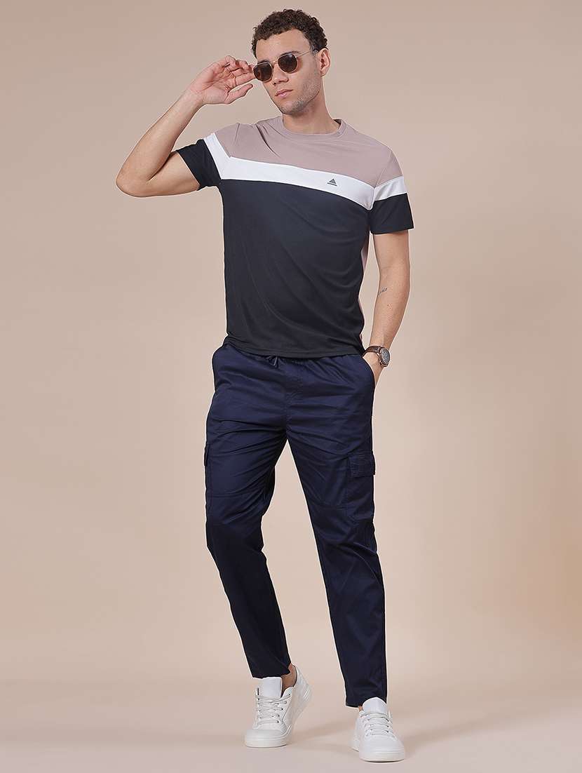 men solid mid rise regular fit cargo - 21940602 -  Standard Image - 4