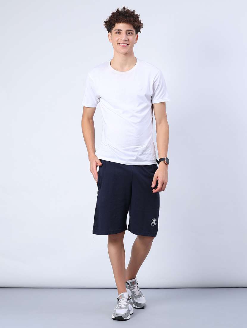 men solid mid rise reguar fit shorts - 21940704 -  Standard Image - 4