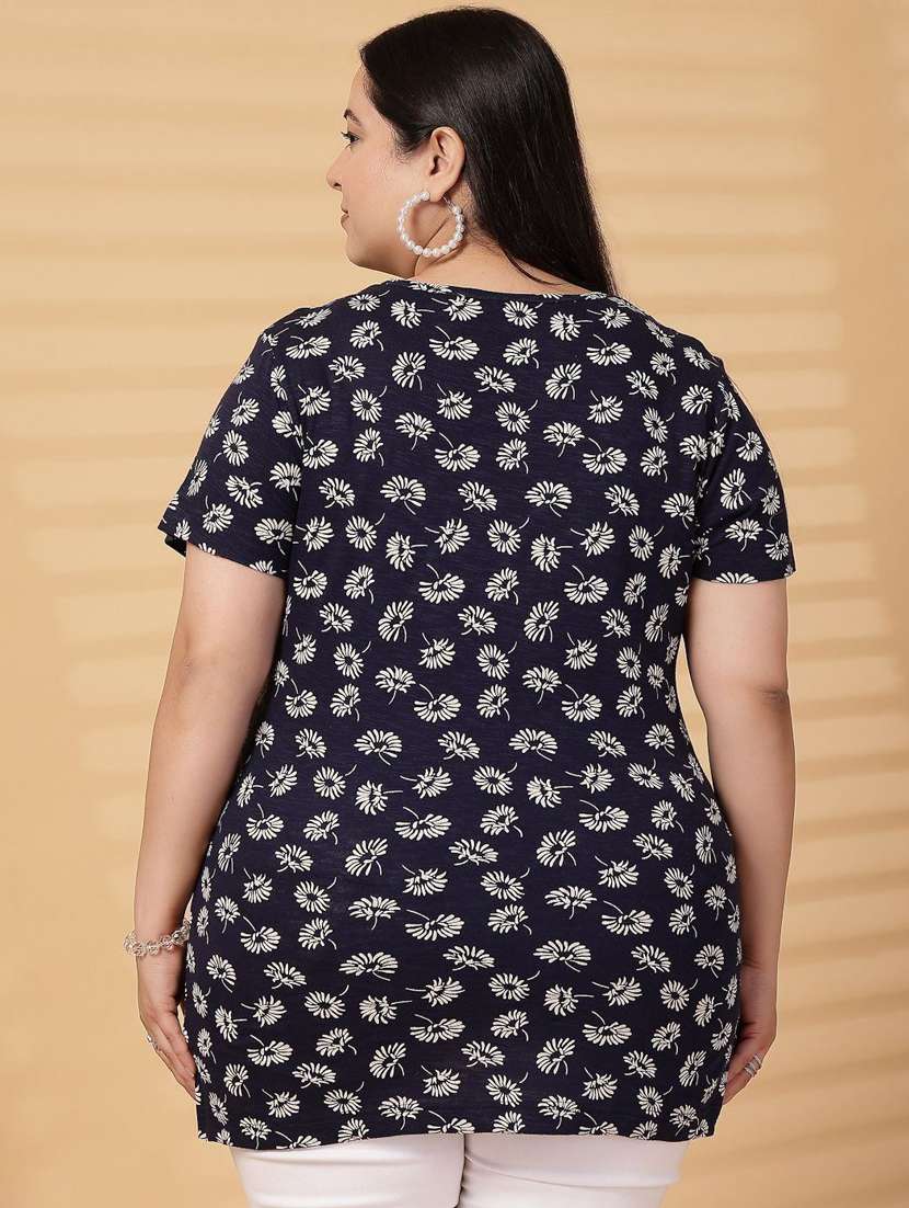 women plus size printed short sleeve t-shirt - 21940826 -  Standard Image - 4