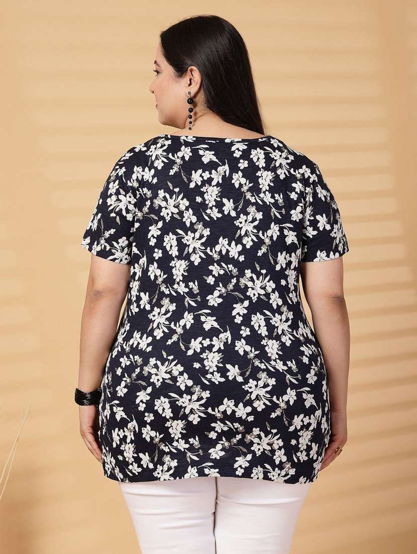 women plus size printed short sleeve t-shirt - 21940827 -  Standard Image - 4
