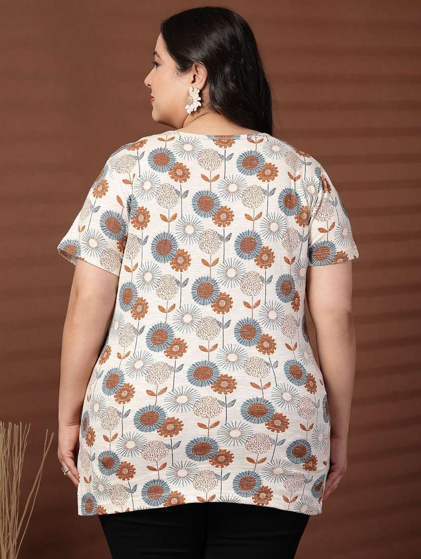 women plus size printed short sleeve t-shirt - 21940839 -  Standard Image - 4