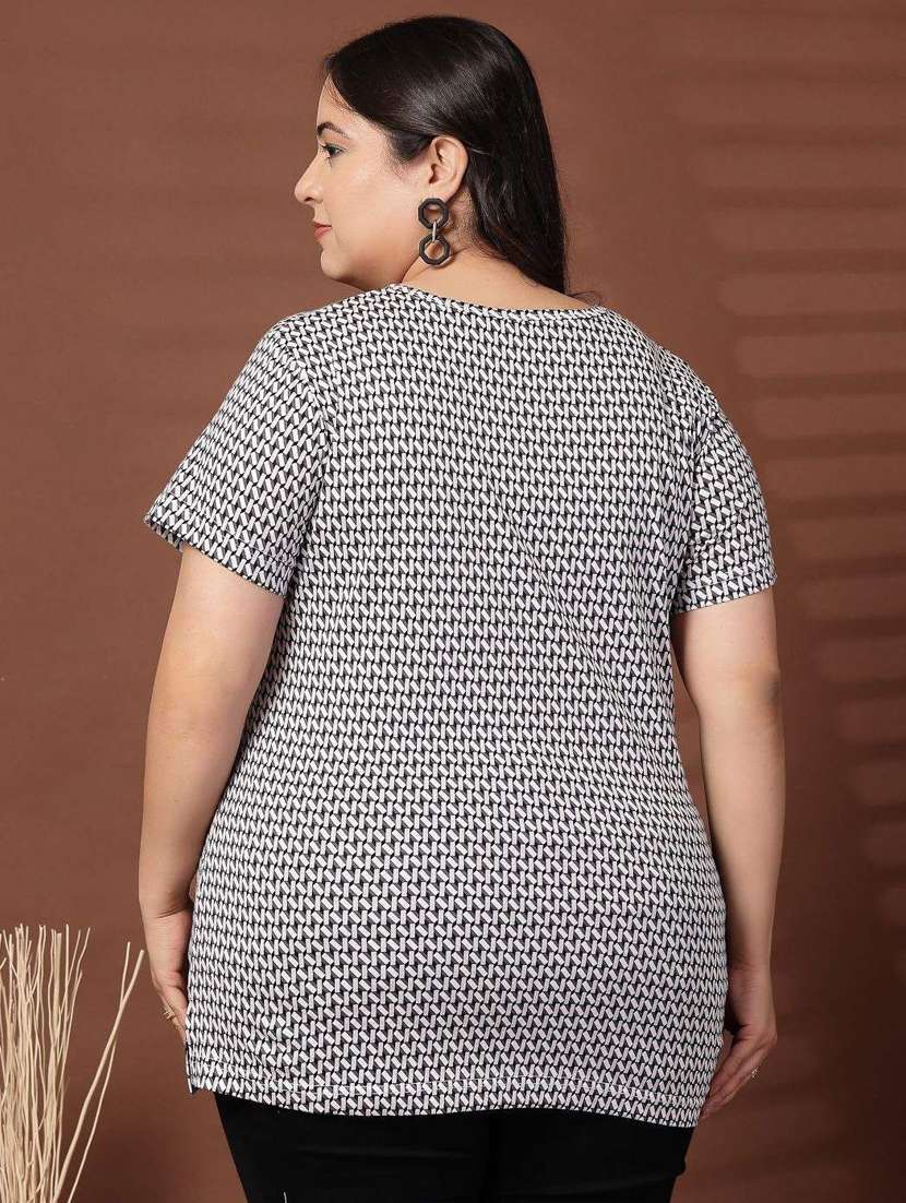 women plus size printed short sleeve t-shirt - 21940840 -  Standard Image - 4