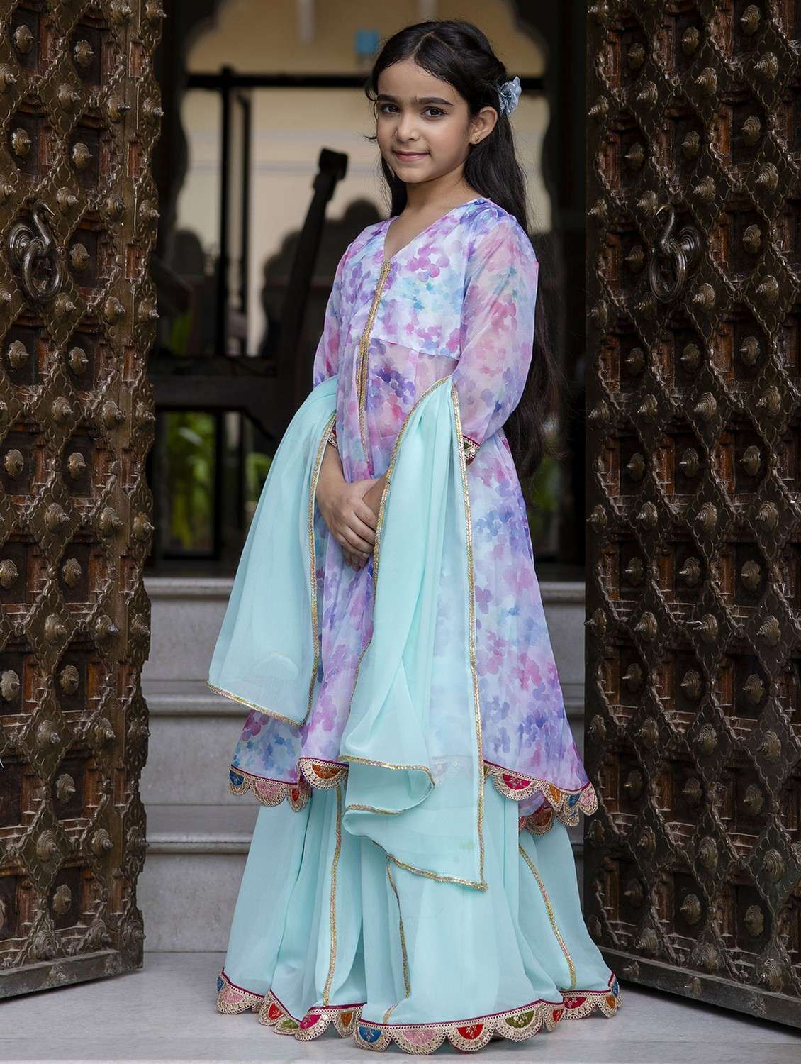 women printed v neck kurta skirt with dupatta set - 21941001 -  Standard Image - 4