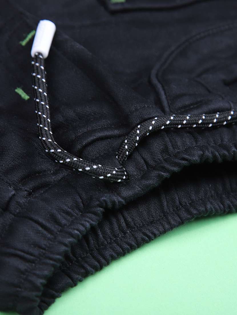 boys solid t-shirt & shorts twin set - 21941100 -  Standard Image - 4