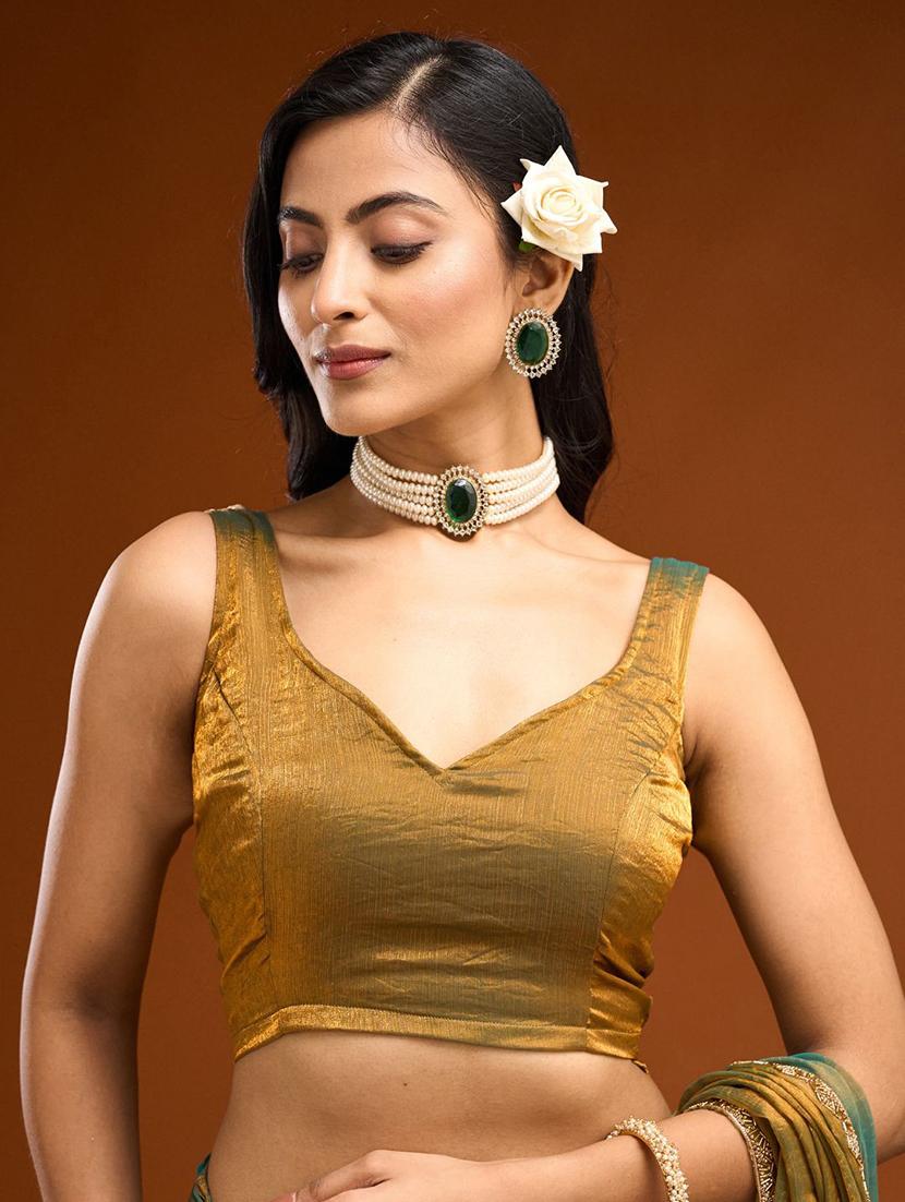 women solid with bordered embellished saree with blouse - 21941338 - Standard Image - 6