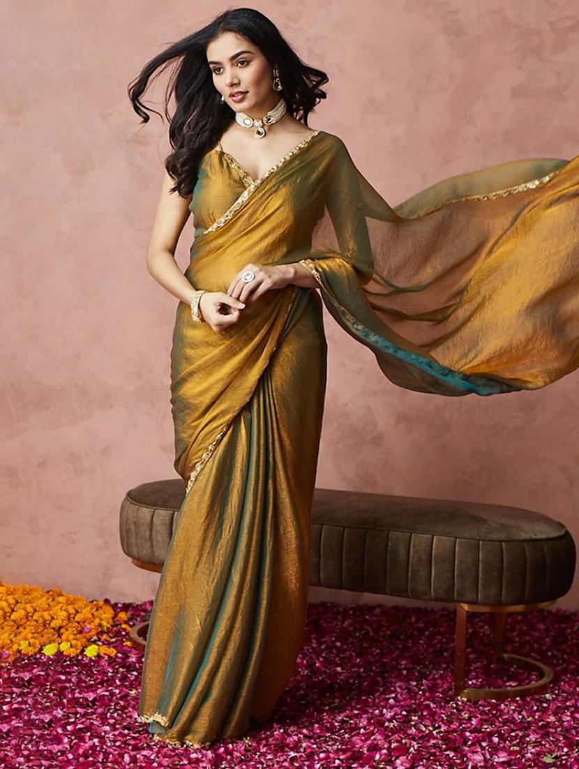 women solid with bordered embellished saree with blouse - 21941339 - Standard Image - 1