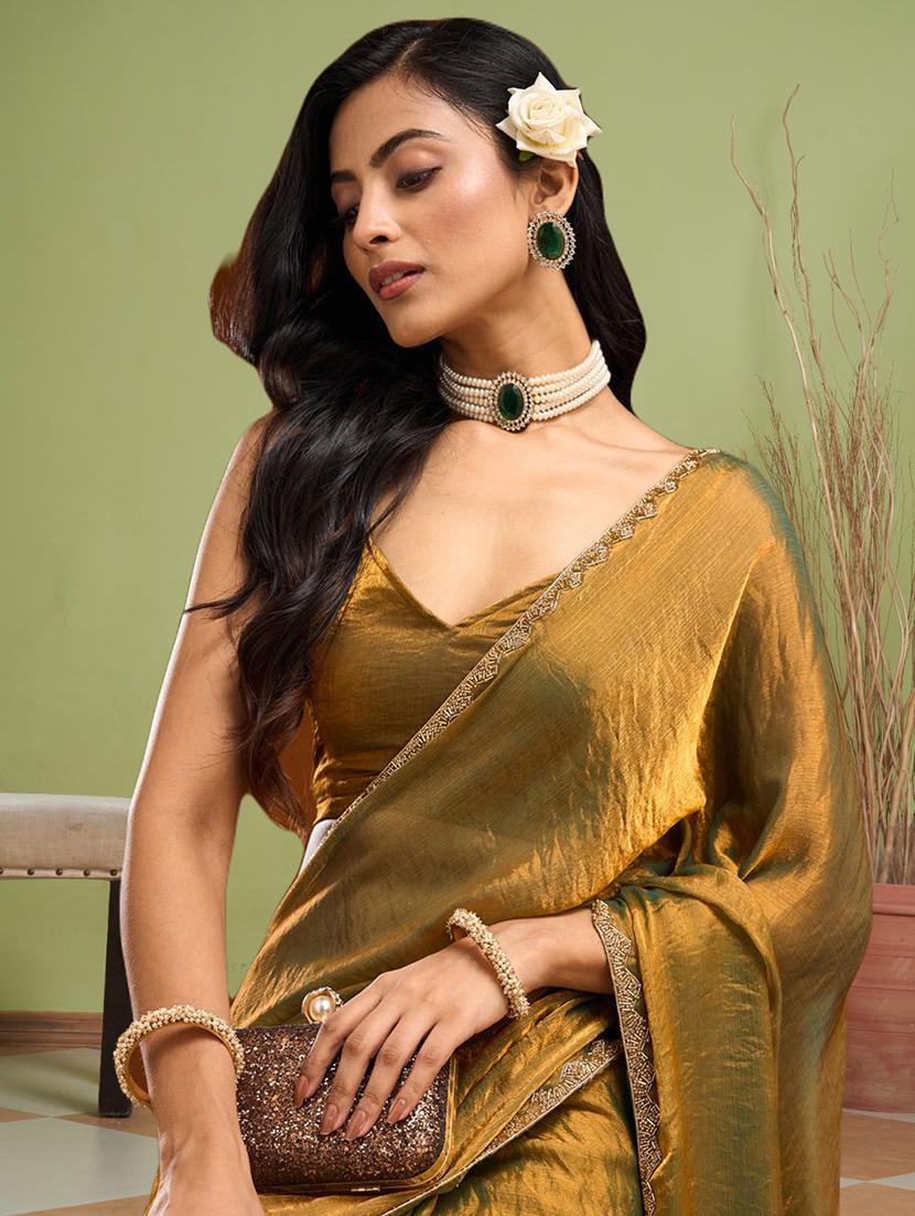 women solid with bordered embellished saree with blouse - 21941344 - Standard Image - 4