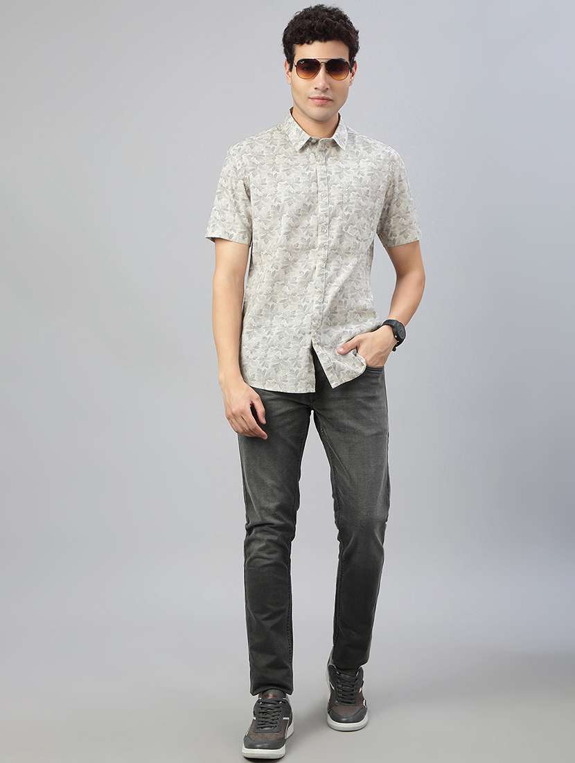men printed short sleeve regular fit casual shirt - 21941466 -  Standard Image - 4
