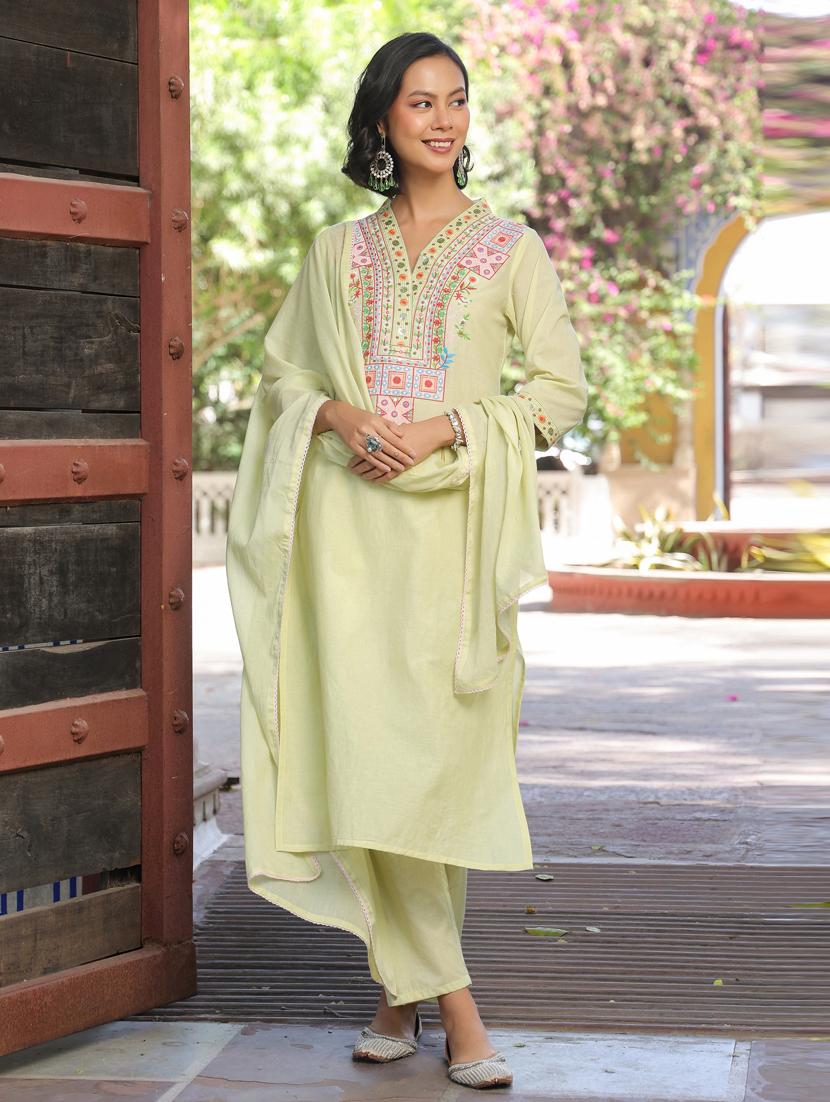 women three quarter sleeve kurta pant with dupatta set - 21941543 - Standard Image - 1